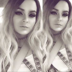 Meet your Posher, Alexandria💕